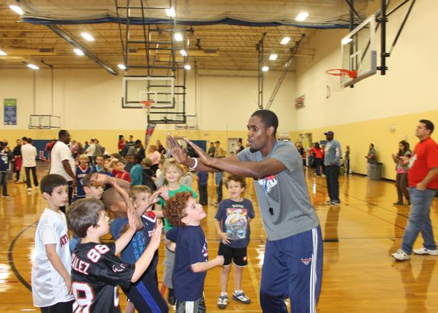 youth basketball coach